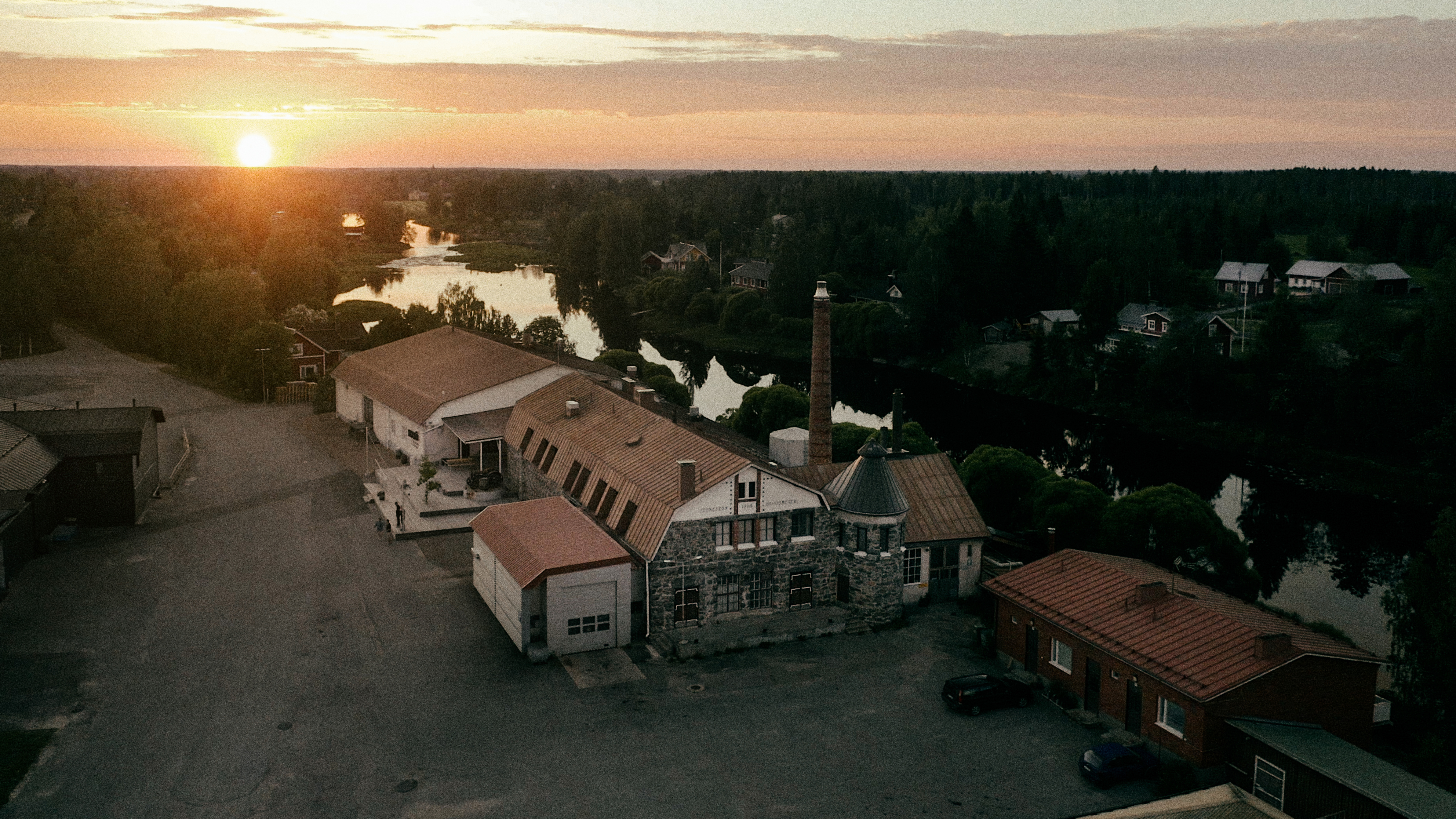 Kyrö Distillery Companyn vierailukeskus - Visit Lakeus